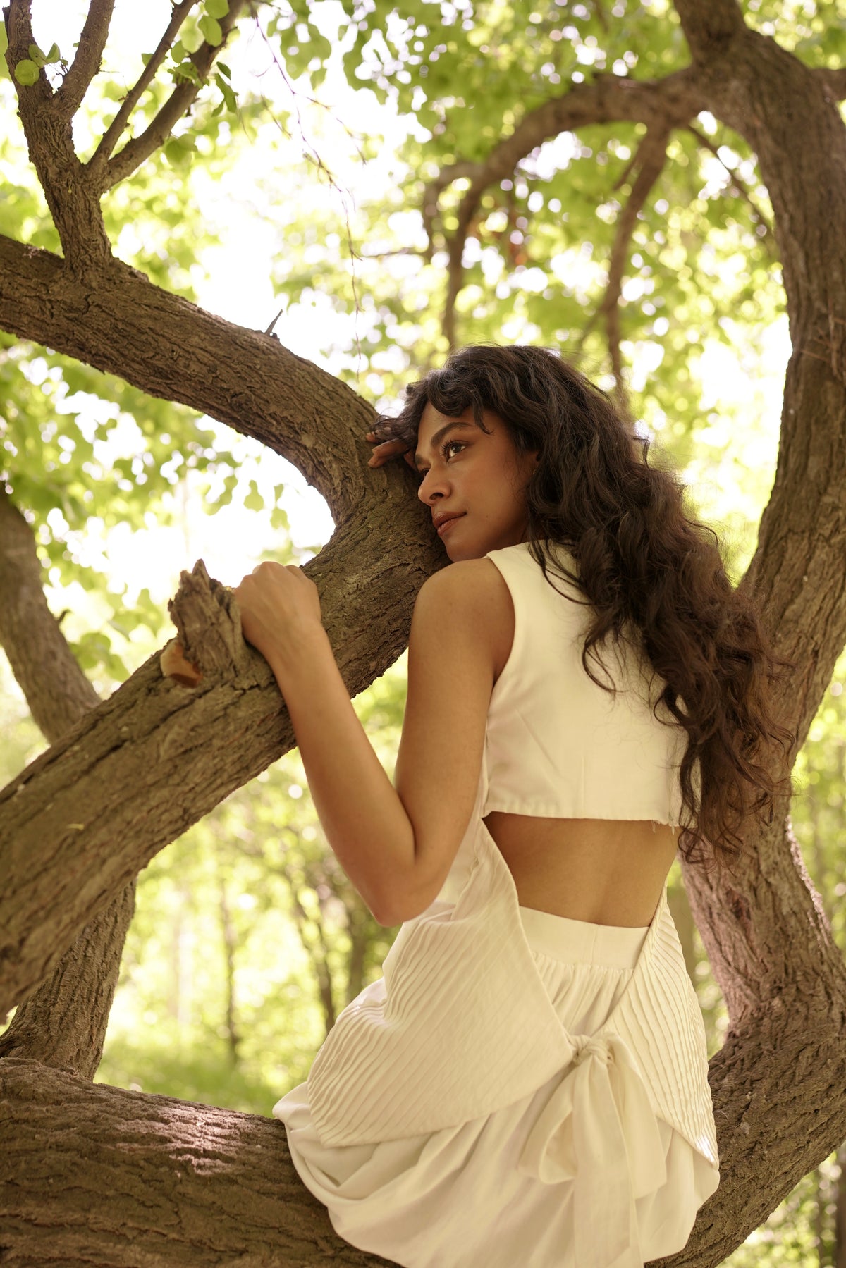 Pleated Back Bow Skirt Set